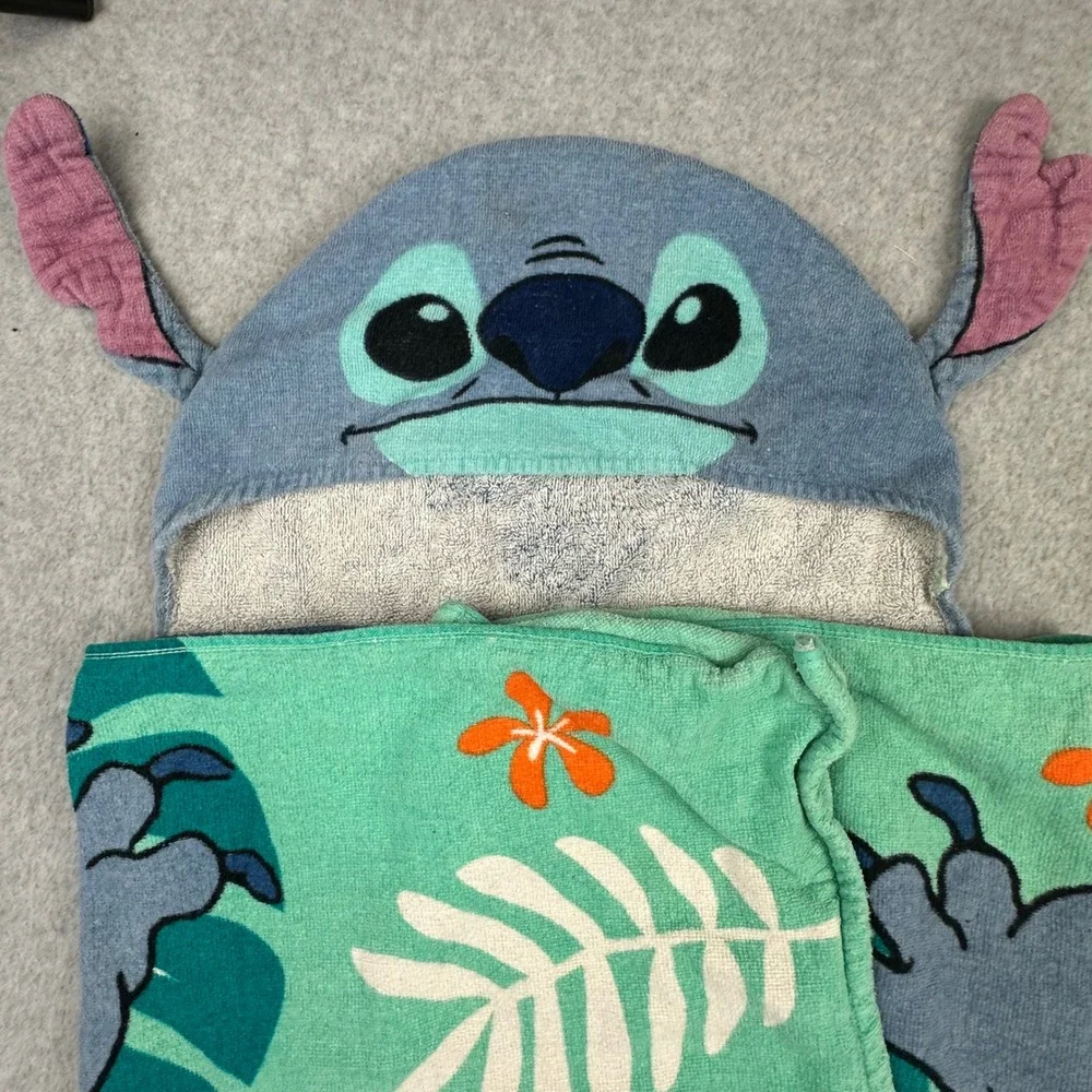 Disney Lilo & Stitch Hooded Beach Bath Towel Kids Blue Green Tropical Hibiscus